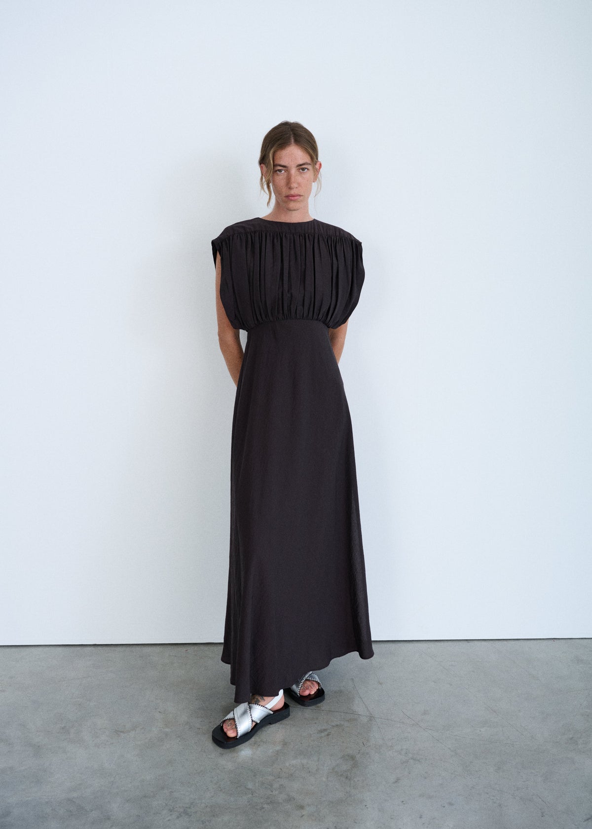 VEGA MAXI DRESS - CHOCOLATE